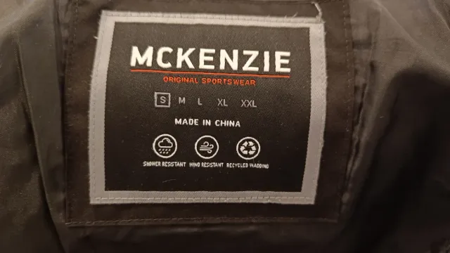 Chaqueta McKenzie Negra