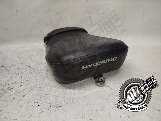 Asiento trasero Hyosung Aquila GV 250