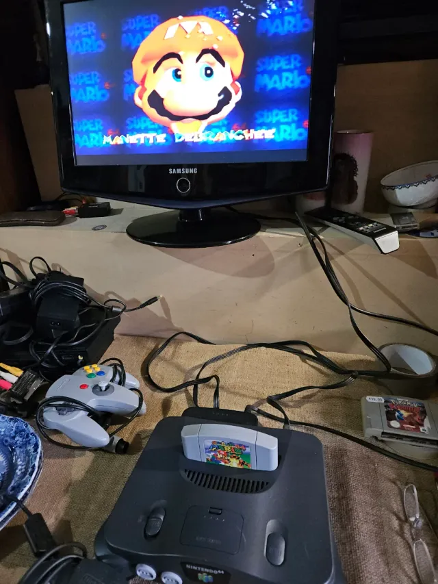 Nintendo 64 Console com Super Mario 64