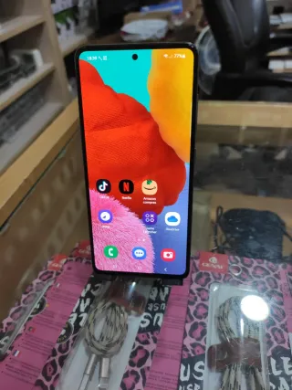 Samsung Galaxy A51