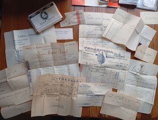 Lote familiar: Fotos, papeles...