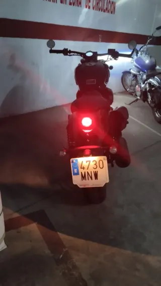 Keeway V Cruise Negra