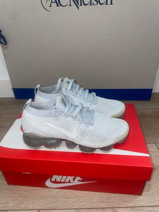 Nike Vapormax Gris y Blanco