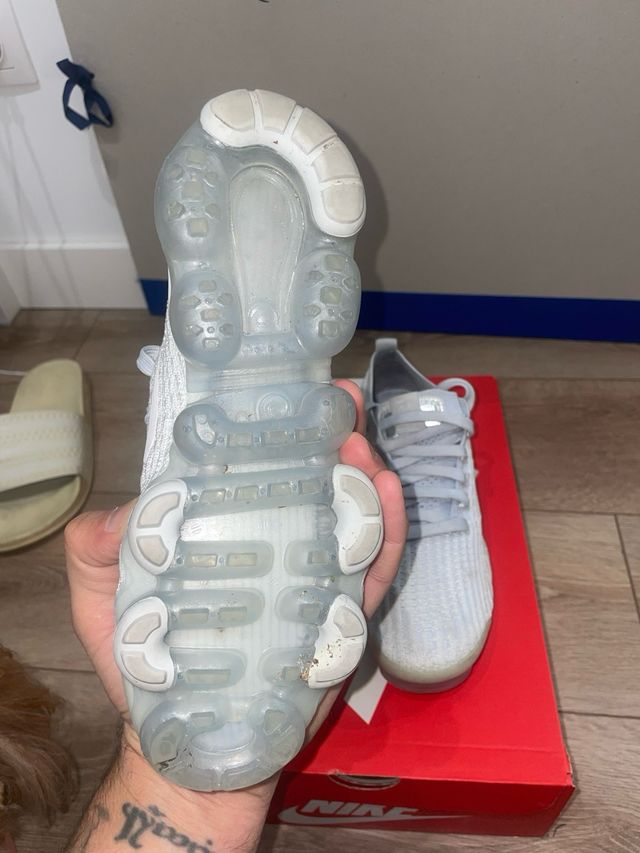 Nike Vapormax Gris y Blanco