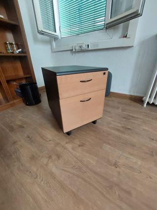Cajonera de oficina madera y metal