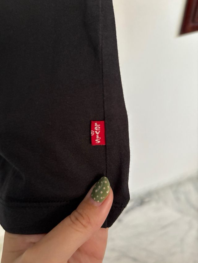 Camiseta Levi's Negra