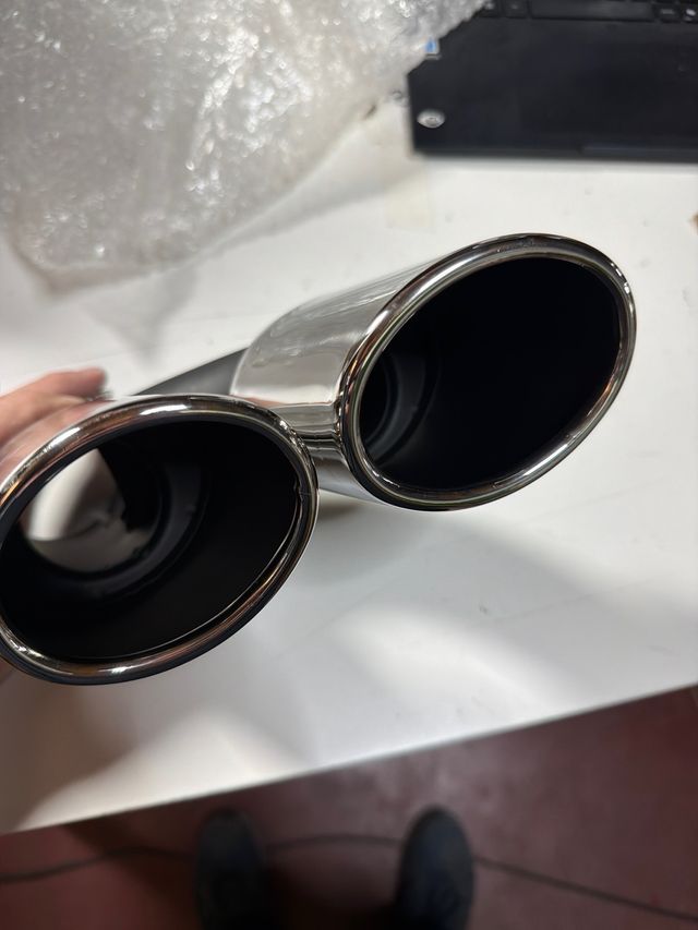 Cola de escape doble Audi