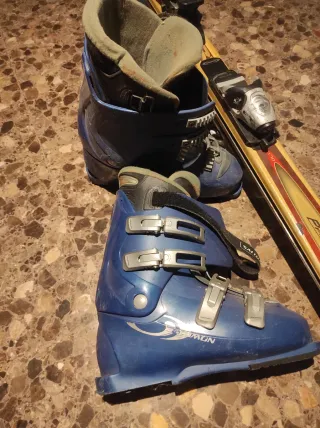 Esquís Volkl con fijaciones y botas T42