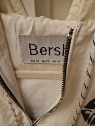 Chubasquero Blanco Bershka