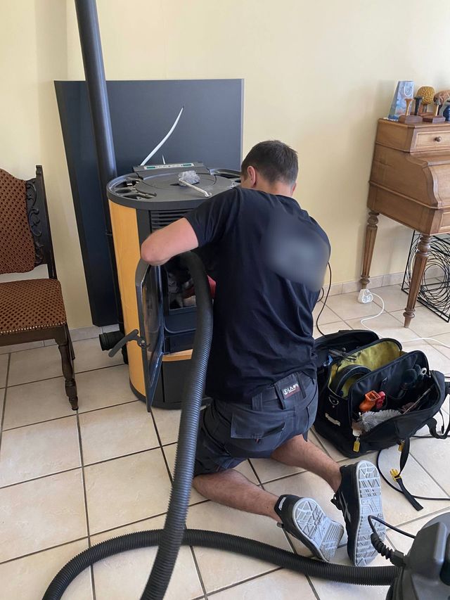 Servicios de Mantenimiento Estufa y Caldera Pellet