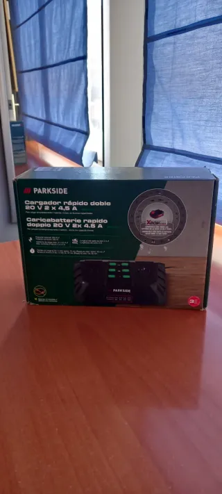 Cargador Doble Baterías Parkside 20V 2x4.5A