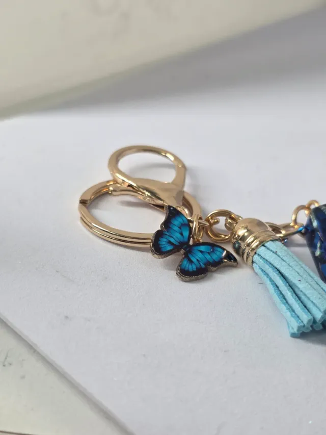 Llavero Letra A Azul Mariposa