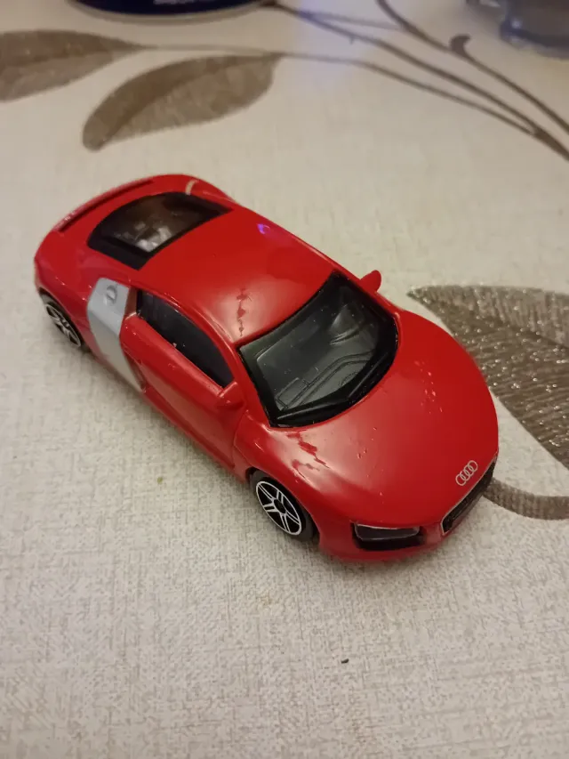 Audi R8 Rojo Coche Juguete