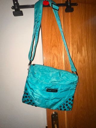 Bolso Diesel Turquesa con Tachuelas Negras