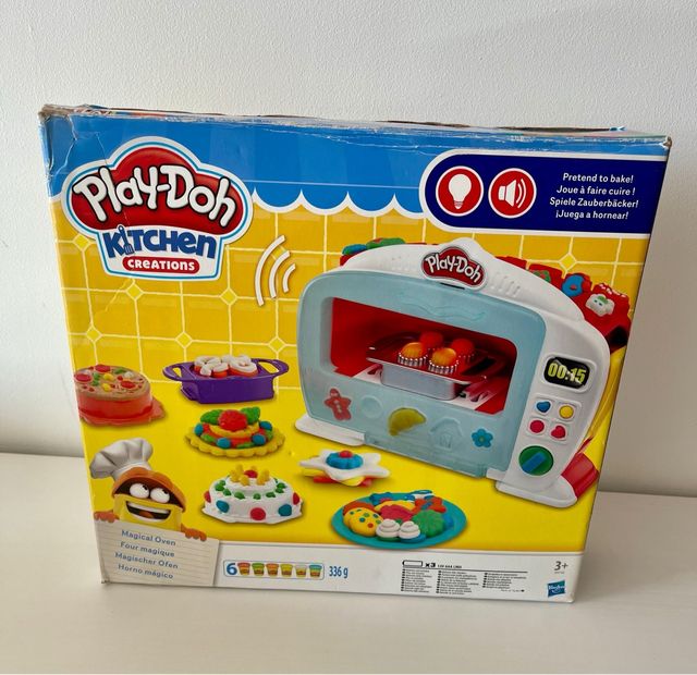 Forno Magico Play-Doh Kitchen Creations