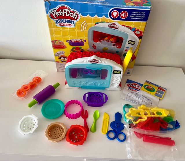 Forno Magico Play-Doh Kitchen Creations