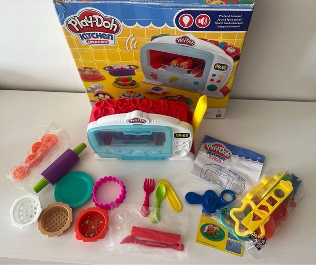 Forno Magico Play-Doh Kitchen Creations