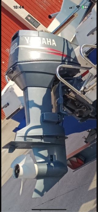 Motor Yamaha 50 CV para piezas