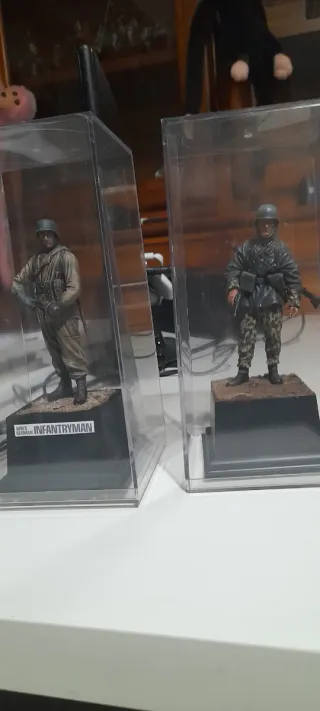 2 Figuras Soldados Alemanes II Guerra Mundial.