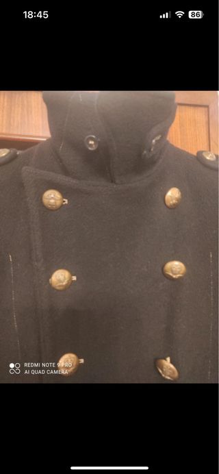 Cappotto Daniele Alessandrini nero con bottoni oro