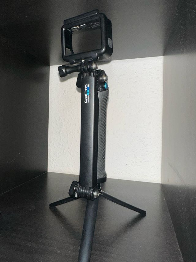 GoPro Hero 7 Black + Accesorios