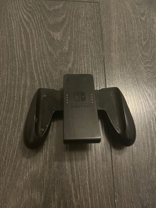 Nintendo Switch + funda + cargador + caja + mando