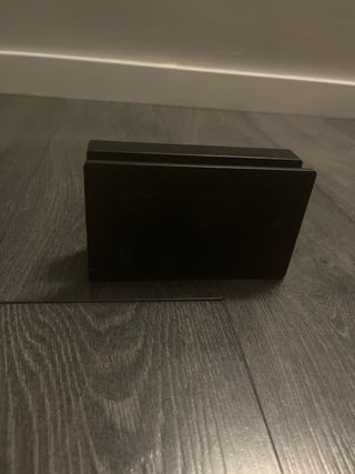 Nintendo Switch + funda + cargador + caja + mando