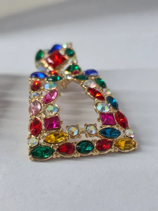 Pendientes elegantes dorados multicolor