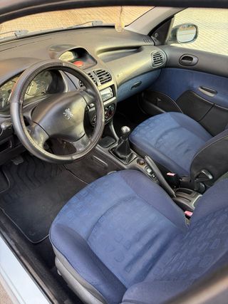Peugeot 206 2002