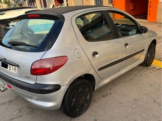 Peugeot 206 2002