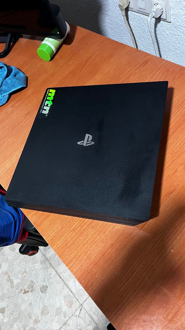 PS4 Pro (Playstation 4 Pro) Negra