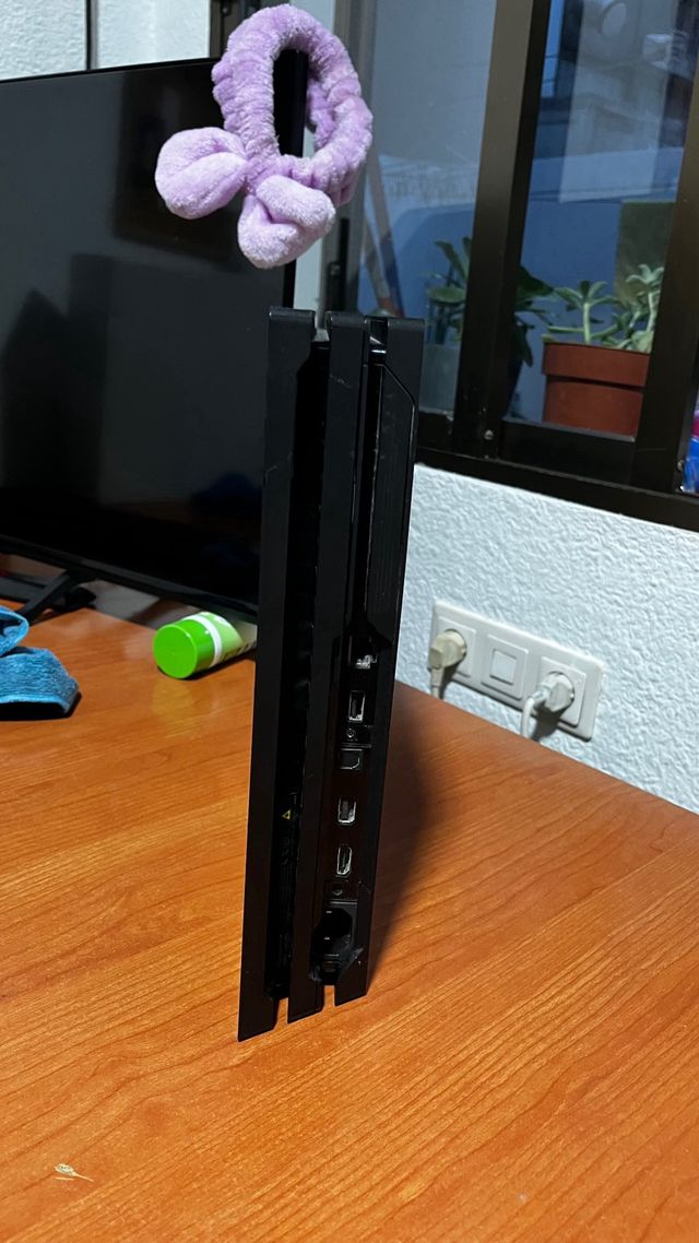 PS4 Pro (Playstation 4 Pro) Negra