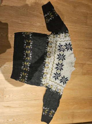 Jersey Navideño Gris Multicolor