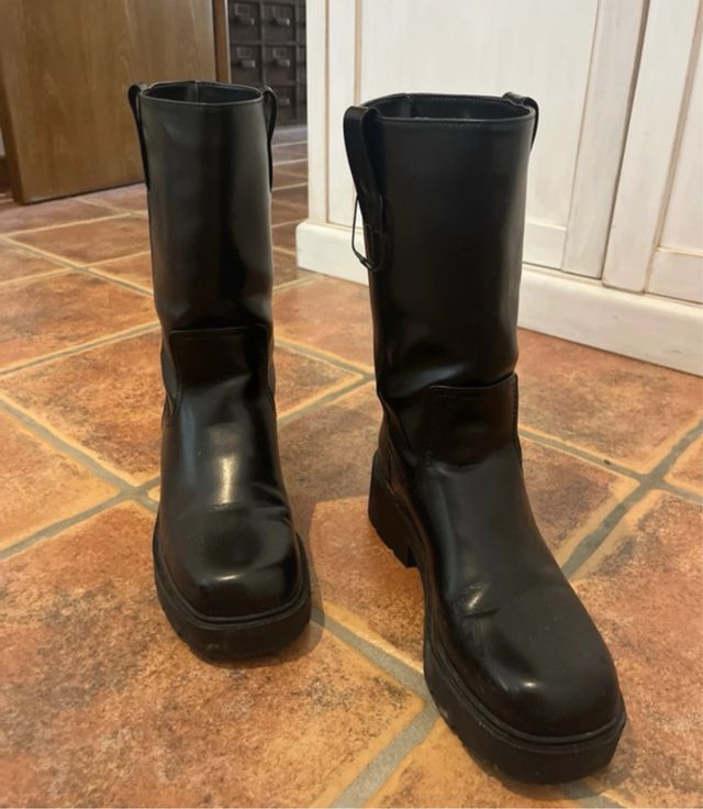 Botas Bershka negras