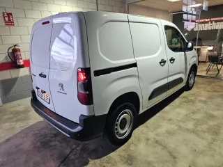 Peugeot Partner 2021