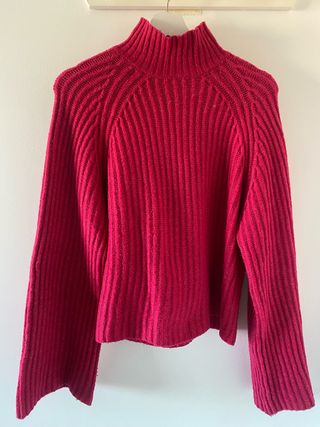 Jersey fucsia cuello alto tejido