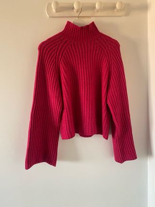 Jersey fucsia cuello alto tejido