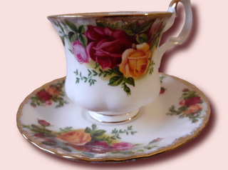 2 Tazas de café y Platillos Royal Albert Rosas