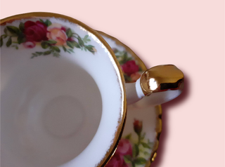 2 Tazas de café y Platillos Royal Albert Rosas