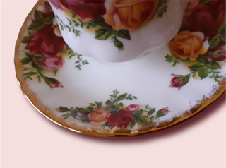 2 Tazas de café y Platillos Royal Albert Rosas