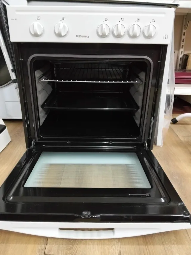 Horno con Vitrocerámica Balay