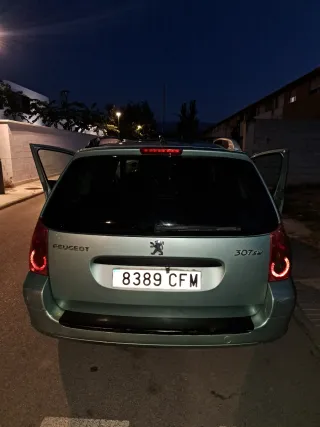 Coche familiar y para viajes