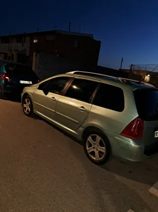 Coche familiar y para viajes