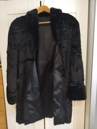 Abrigo negro elegante