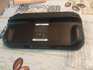 Gamepad per Nintendo Wii U con schermo rotto