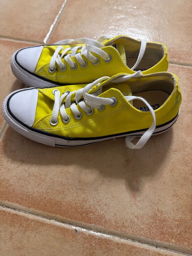 Converse Bajas Amarillas Talla 37