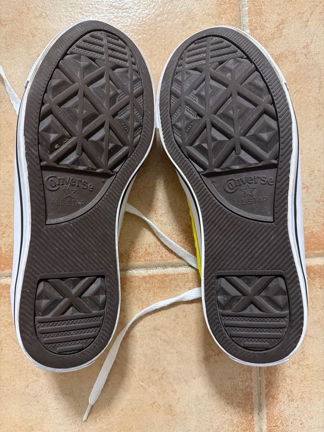 Converse Bajas Amarillas Talla 37