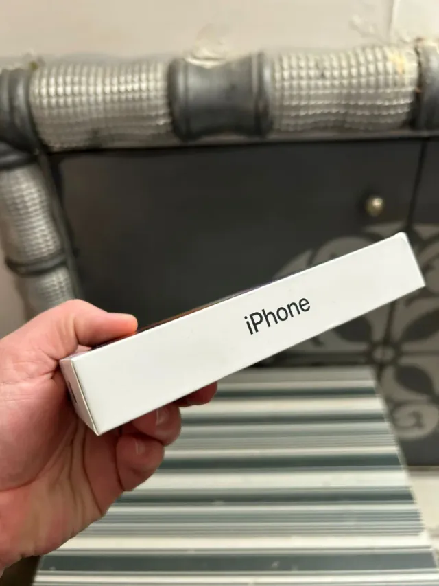 Caja vacía para iPhone SE Midnight 128 Gb