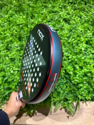 Pala Padel Nox ML10 Bahía Luxury Series Carbono 12