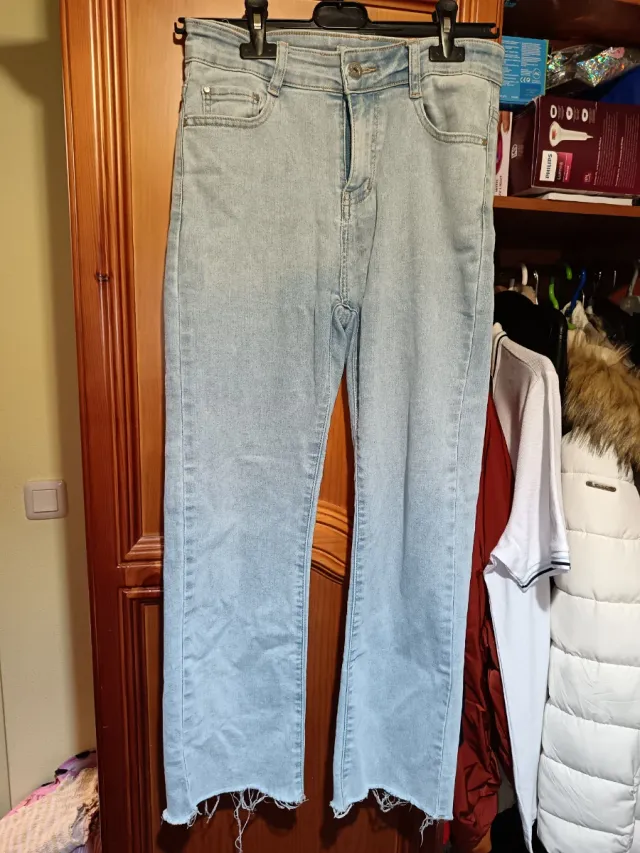 Pantalón vaquero idodo talla 38